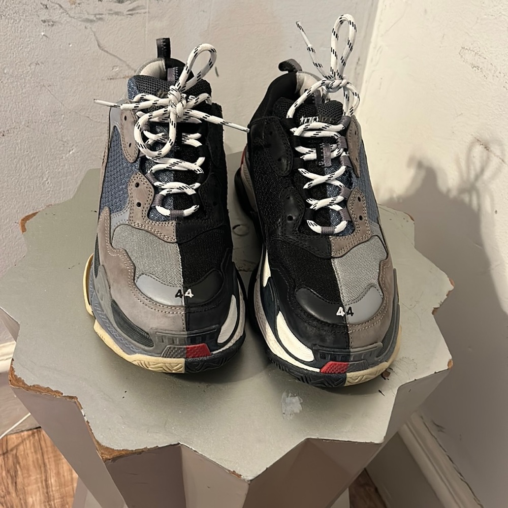 Balenciaga Triple S Size 11 US